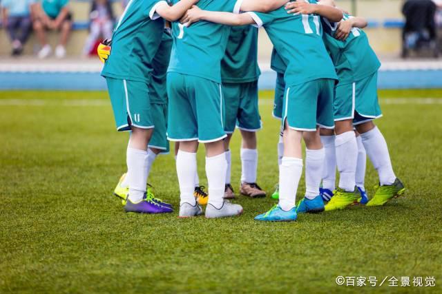 央视十佳球榜首！U17赵松源2球入选，单挑阿森纳破门登顶