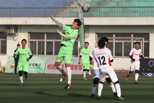 14场比赛进13球助攻8次 本泽马直接参与皇马60%进球